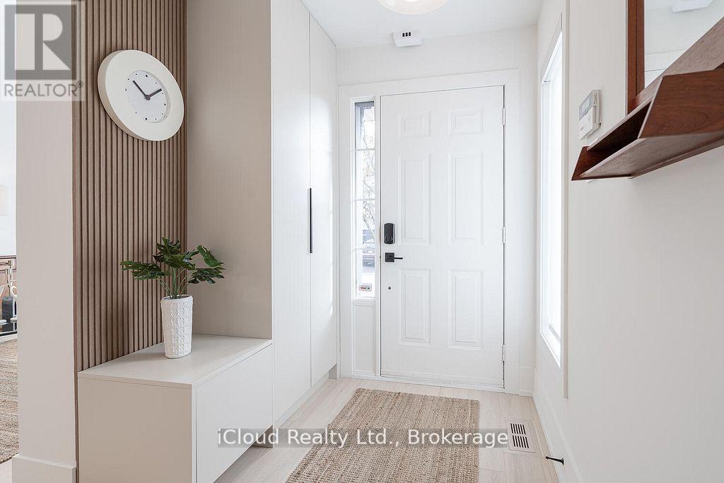 5389 Kindos Street, Burlington, ON - Indoor Photo Showing Other Room