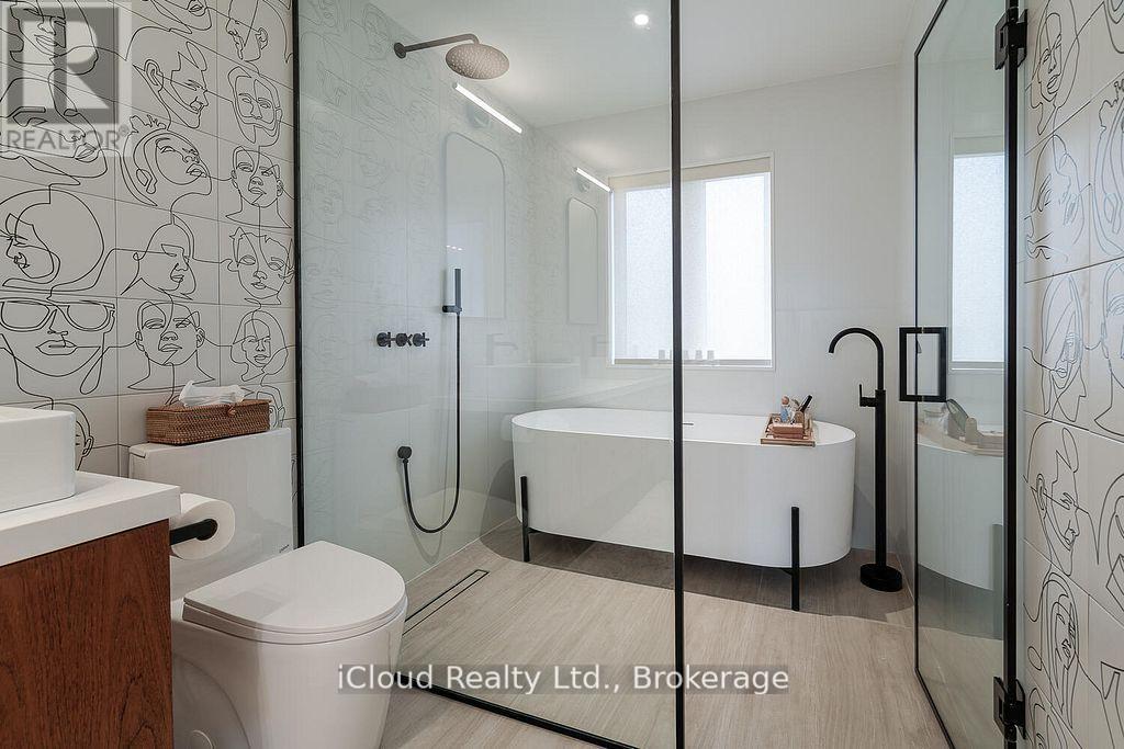 5389 Kindos Street, Burlington, ON - Indoor Photo Showing Bathroom