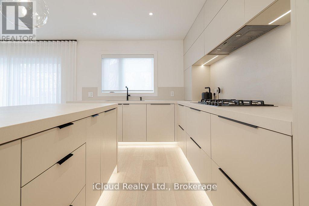 5389 Kindos Street, Burlington, ON - Indoor