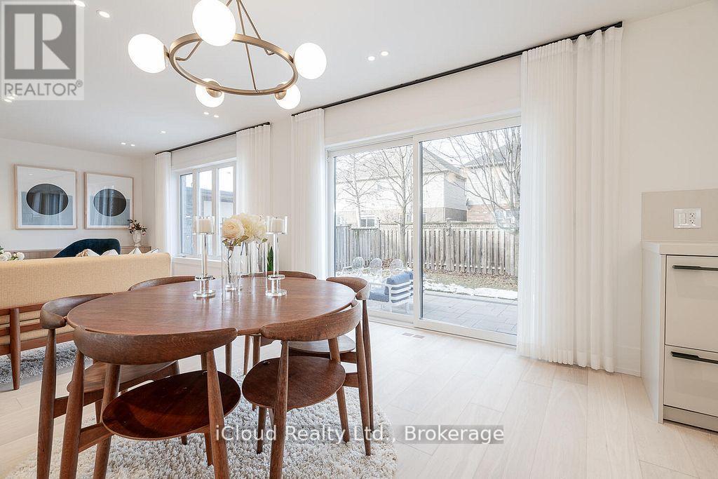 5389 Kindos Street, Burlington, ON - Indoor Photo Showing Dining Room