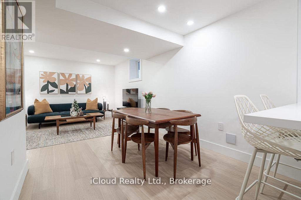 5389 Kindos Street, Burlington, ON - Indoor Photo Showing Dining Room