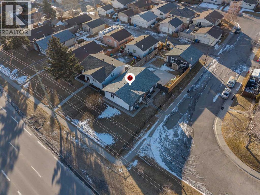 8 Malvern Crescent Ne, Calgary, AB - With View