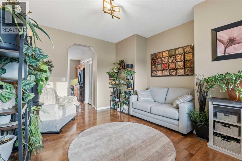 26 Park Point, Whitecourt, AB - Indoor Photo Showing Living Room