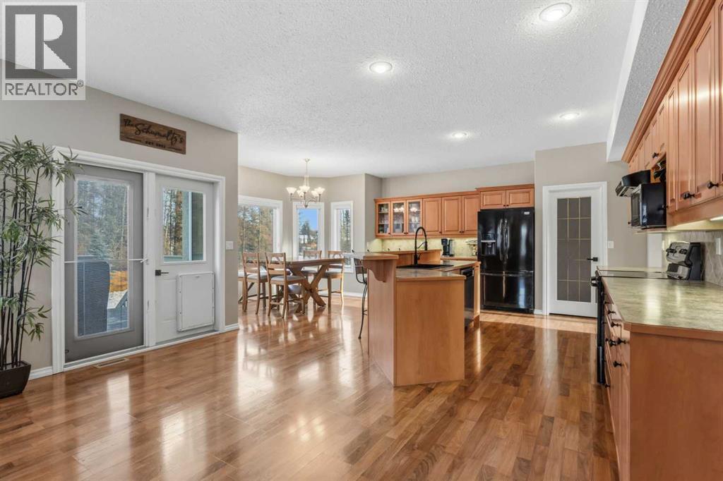 26 Park Point, Whitecourt, AB - Indoor Photo Showing Kitchen