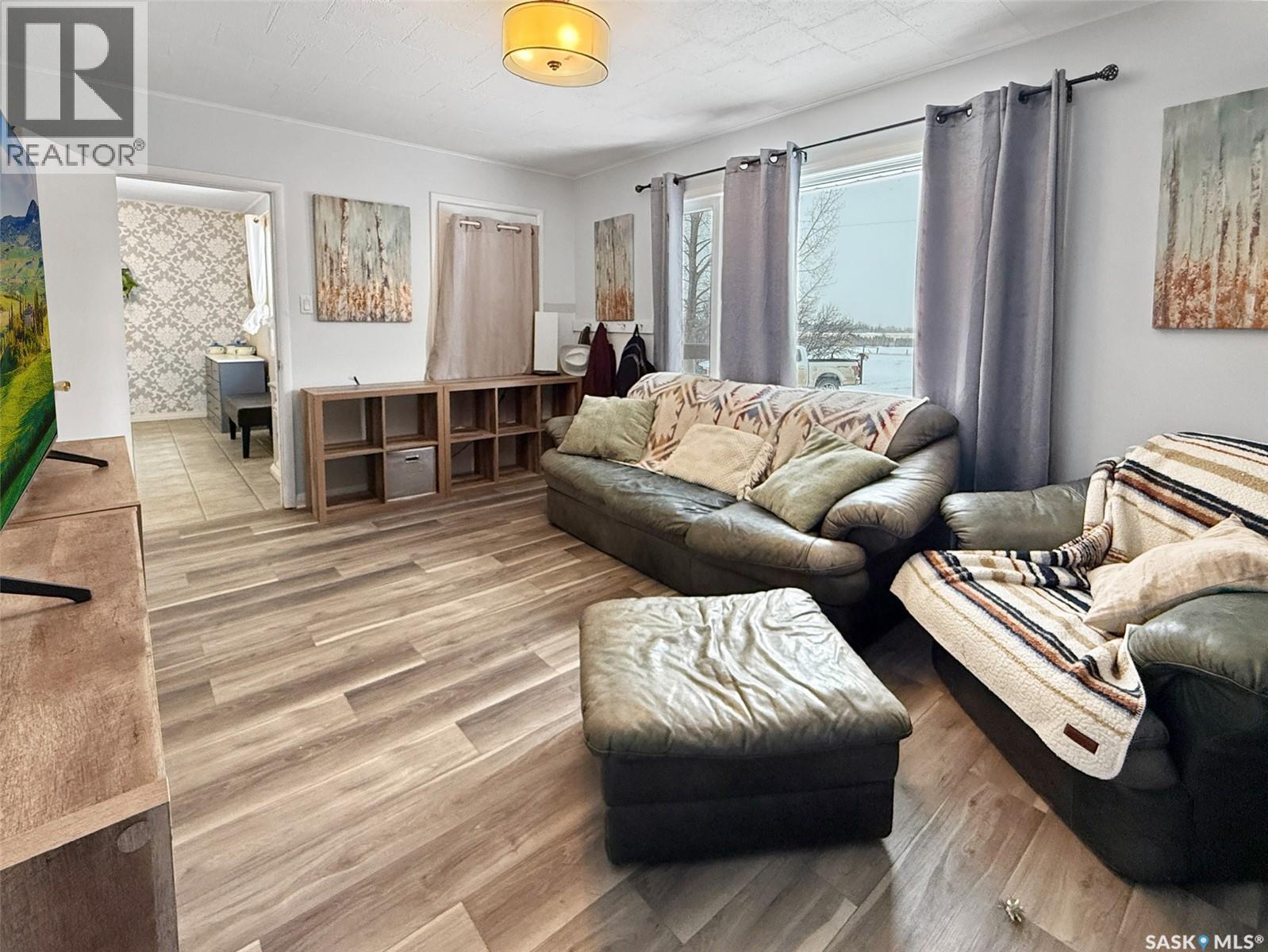 Rm Of Coulee Acreage, Coulee Rm No. 136, SK - Indoor Photo Showing Living Room