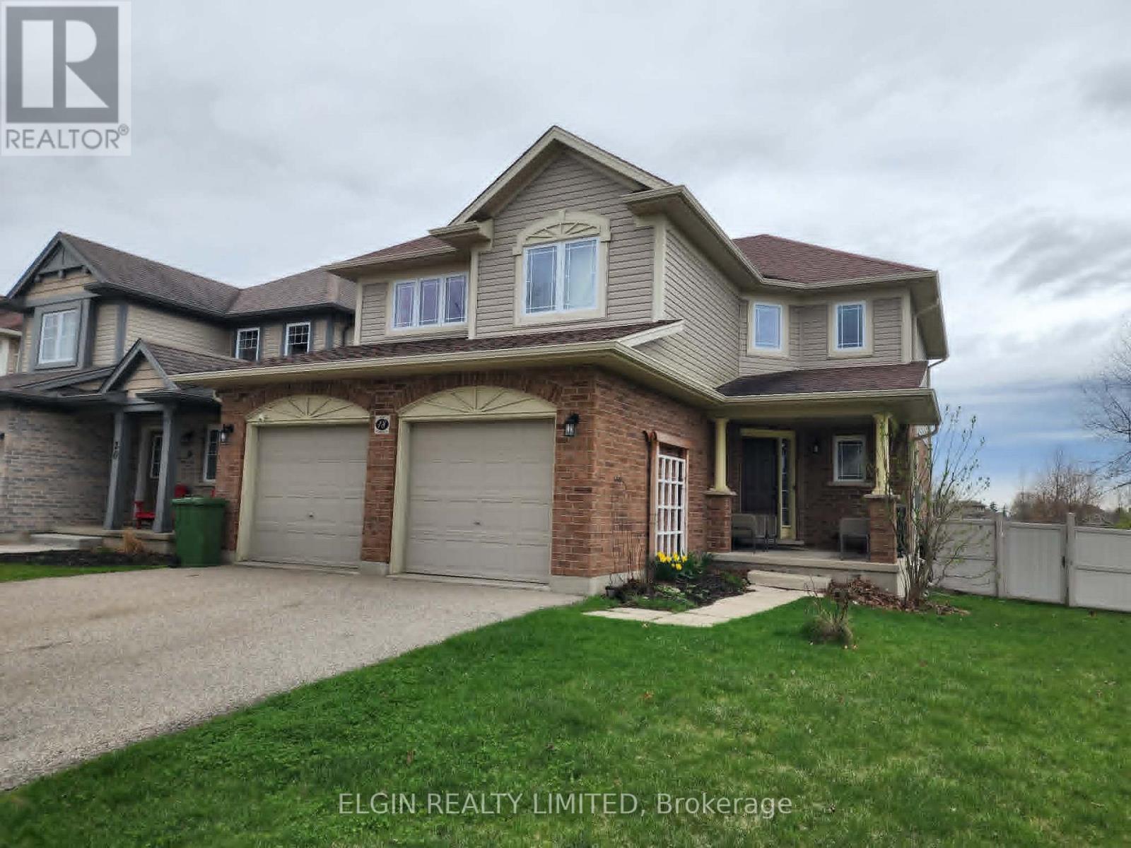 18 Peach Tree Boulevard, St. Thomas, ON - Outdoor With Facade