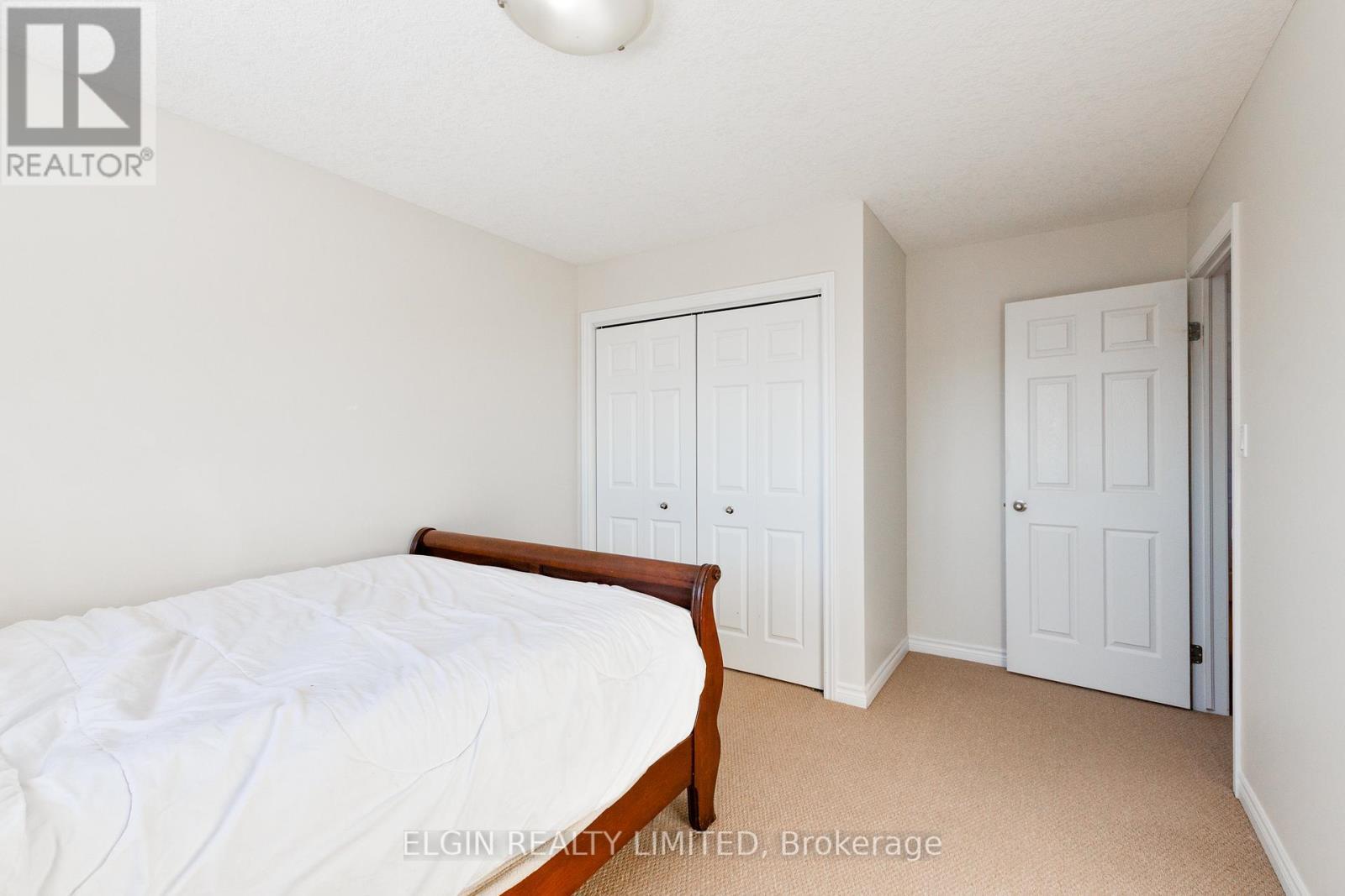 18 Peach Tree Boulevard, St. Thomas, ON - Indoor Photo Showing Bedroom