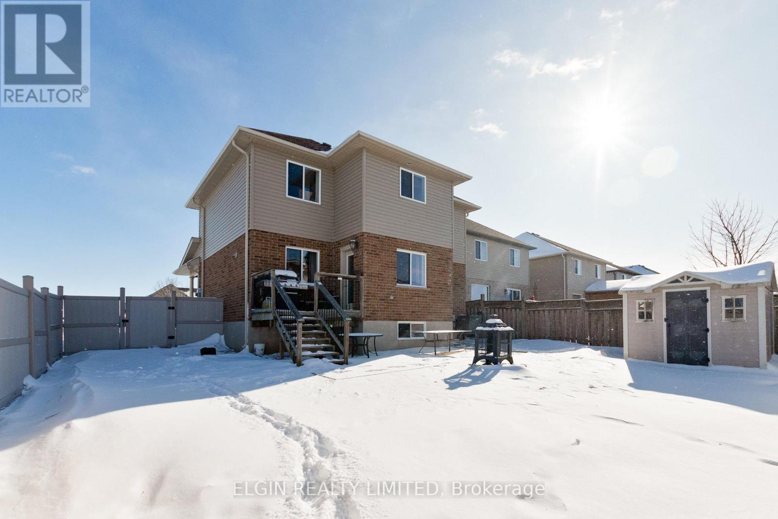 18 Peach Tree Boulevard, St. Thomas, ON - Outdoor