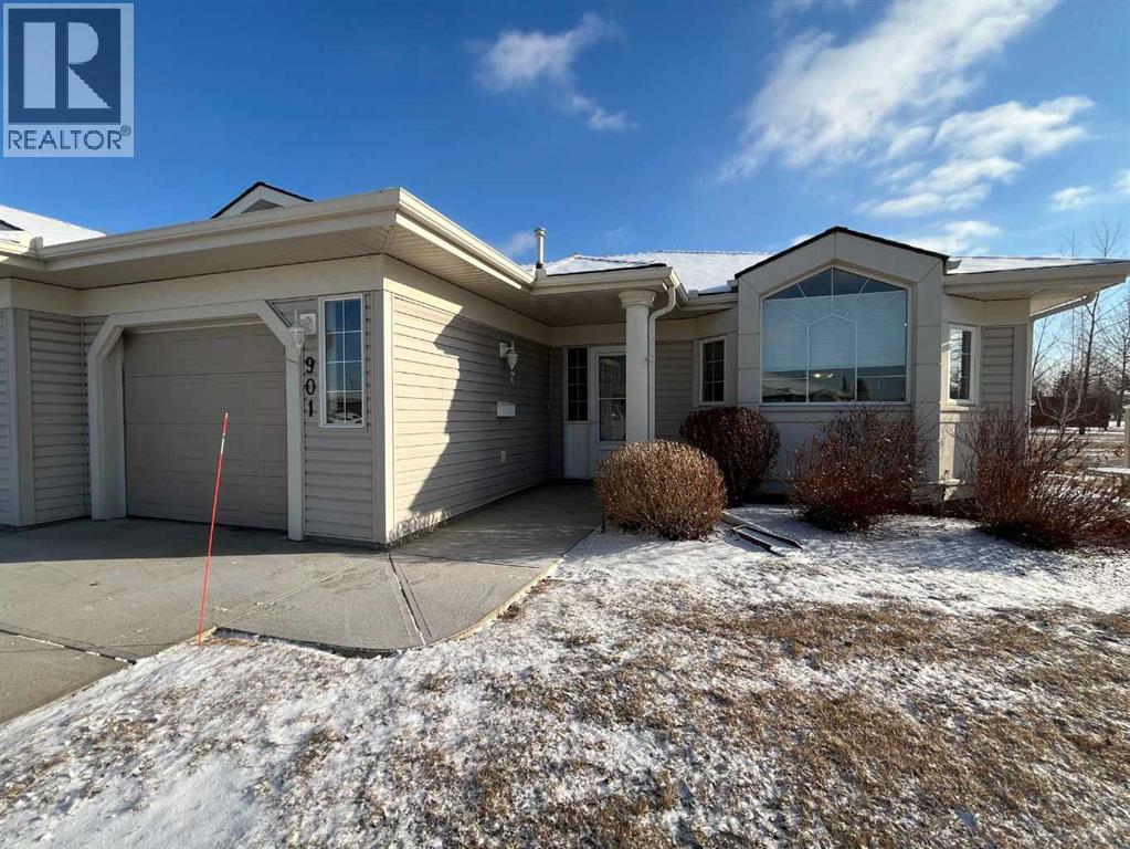 901 Nativity Bay, Rural Rocky View County, AB - Outdoor