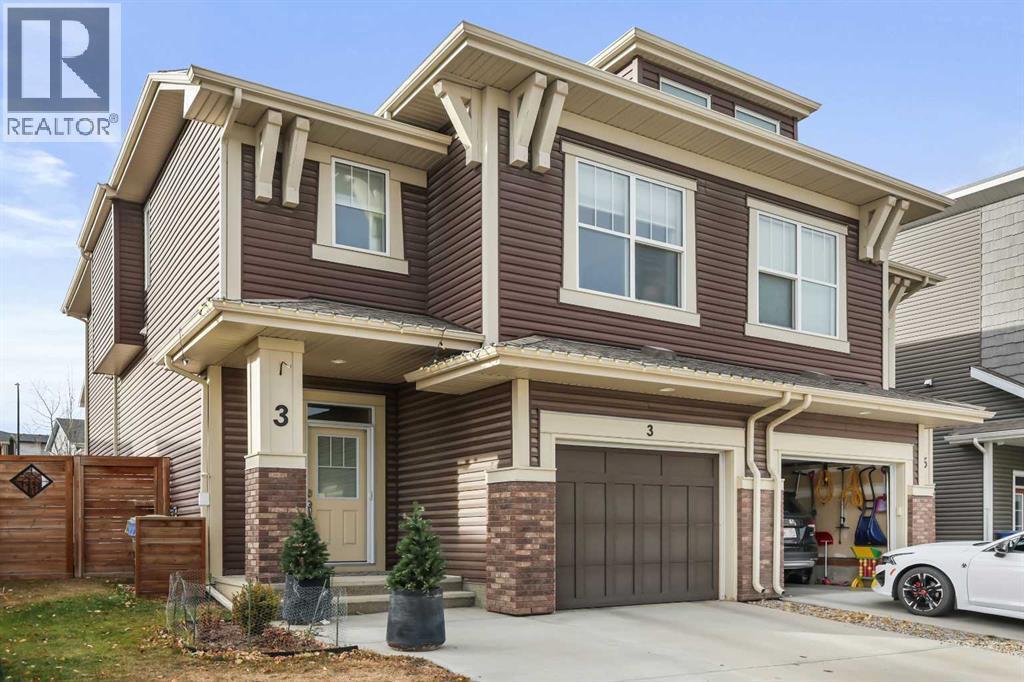 3 Sage Bluff Heights Nw, Calgary, AB - Outdoor With Facade