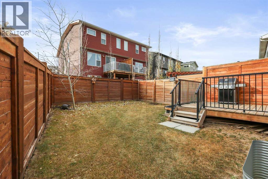 3 Sage Bluff Heights Nw, Calgary, AB - Outdoor With Deck Patio Veranda