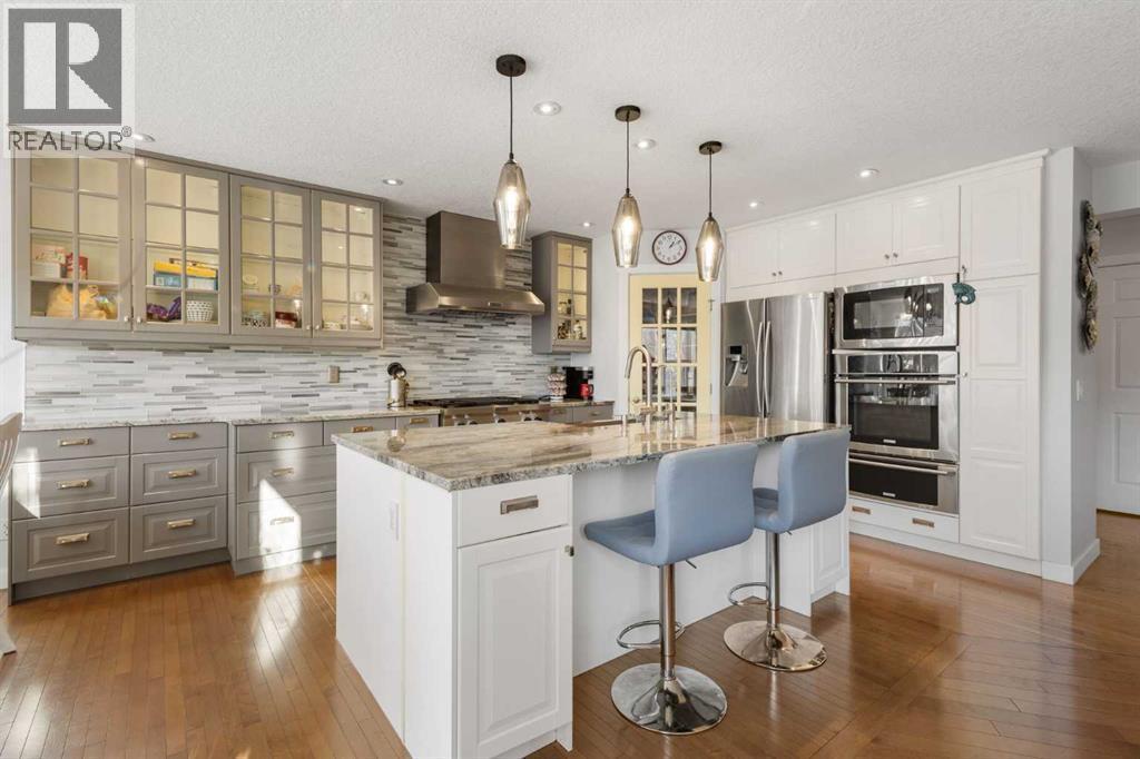 109 Copperfield Common Se, Calgary, AB - Indoor Photo Showing Kitchen With Upgraded Kitchen
