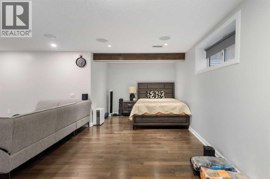 109 Copperfield Common Se, Calgary, AB - Indoor Photo Showing Other Room