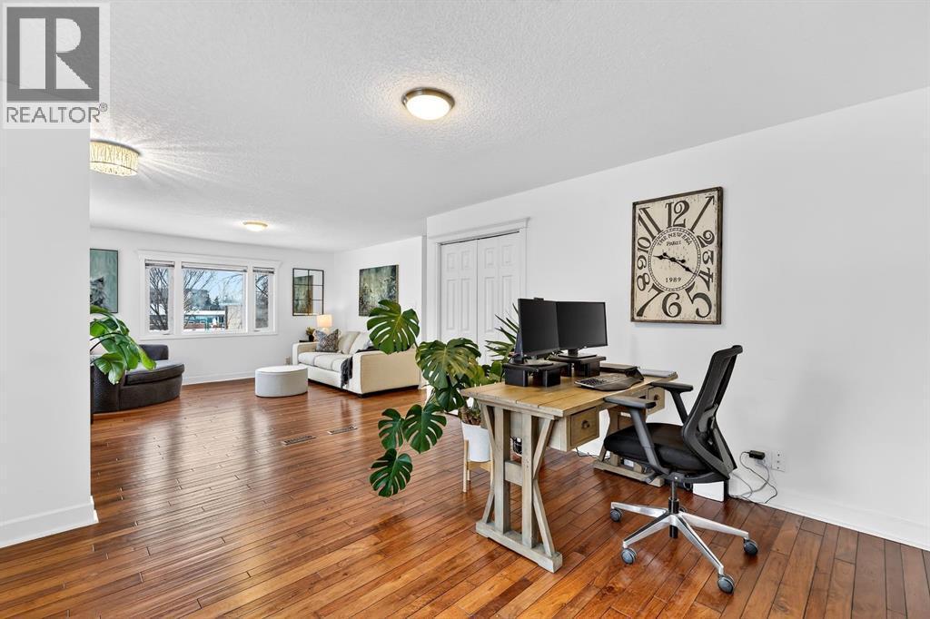 101 12A Street Ne, Calgary, AB - Indoor