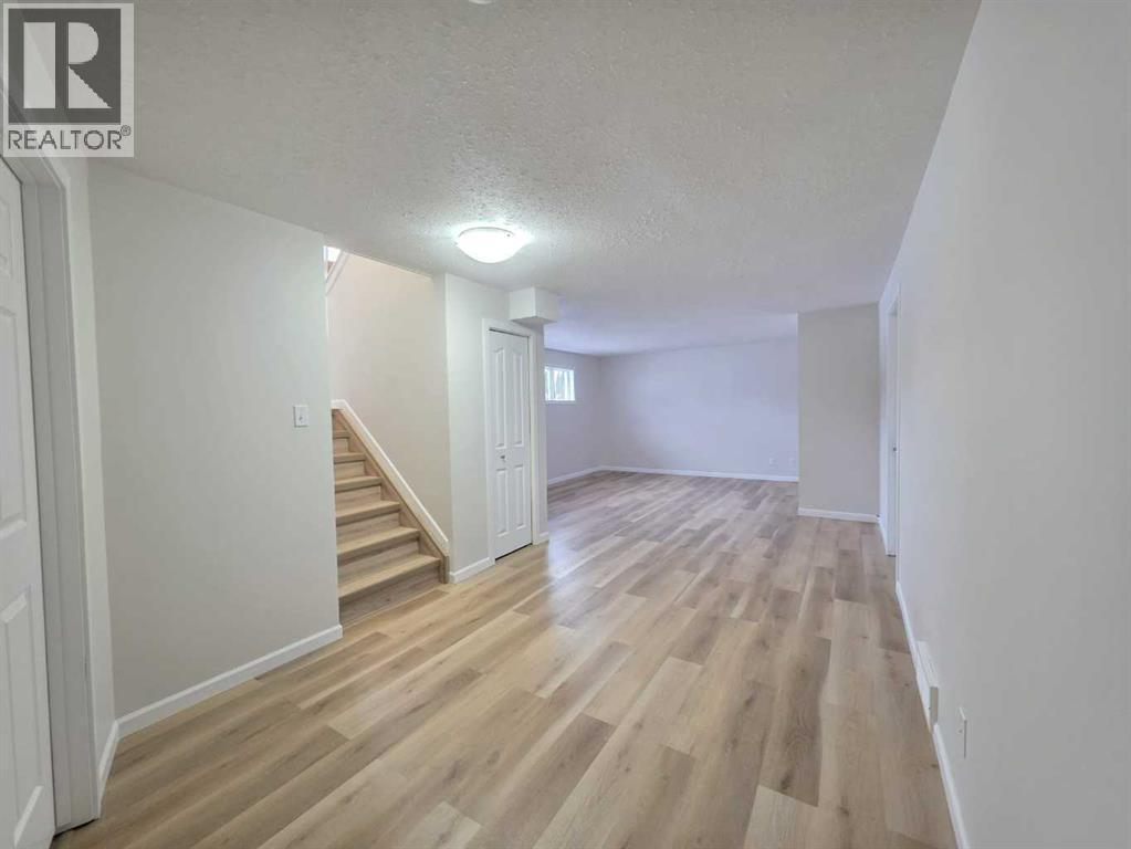 1934 8 Avenue, Wainwright, AB - Indoor Photo Showing Other Room