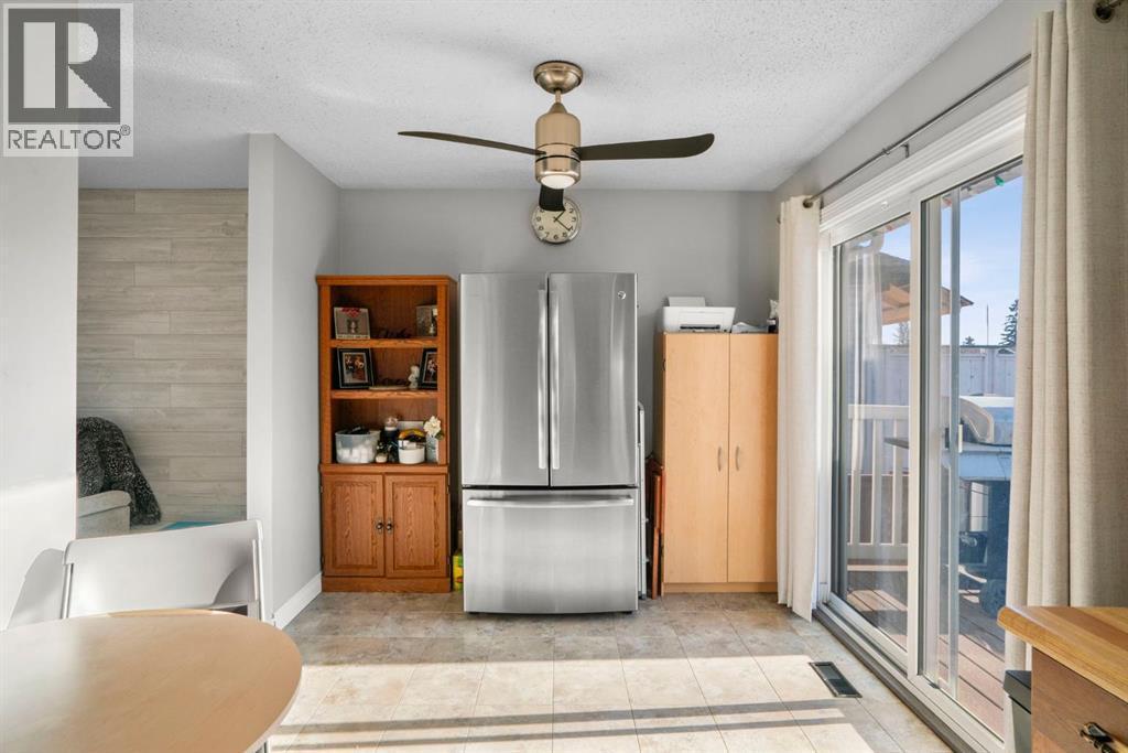 43 Applewood Drive Se, Calgary, AB - Photo Showing Other Room