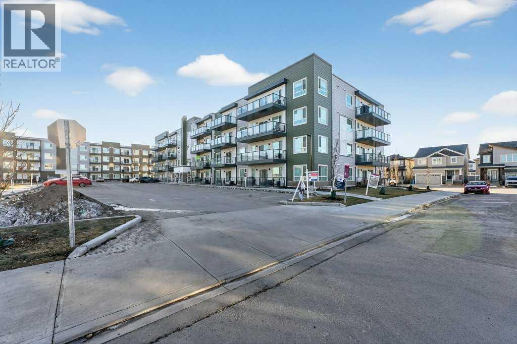 1207, 33 Carringham Gate Nw, Calgary, AB - Outdoor With Balcony