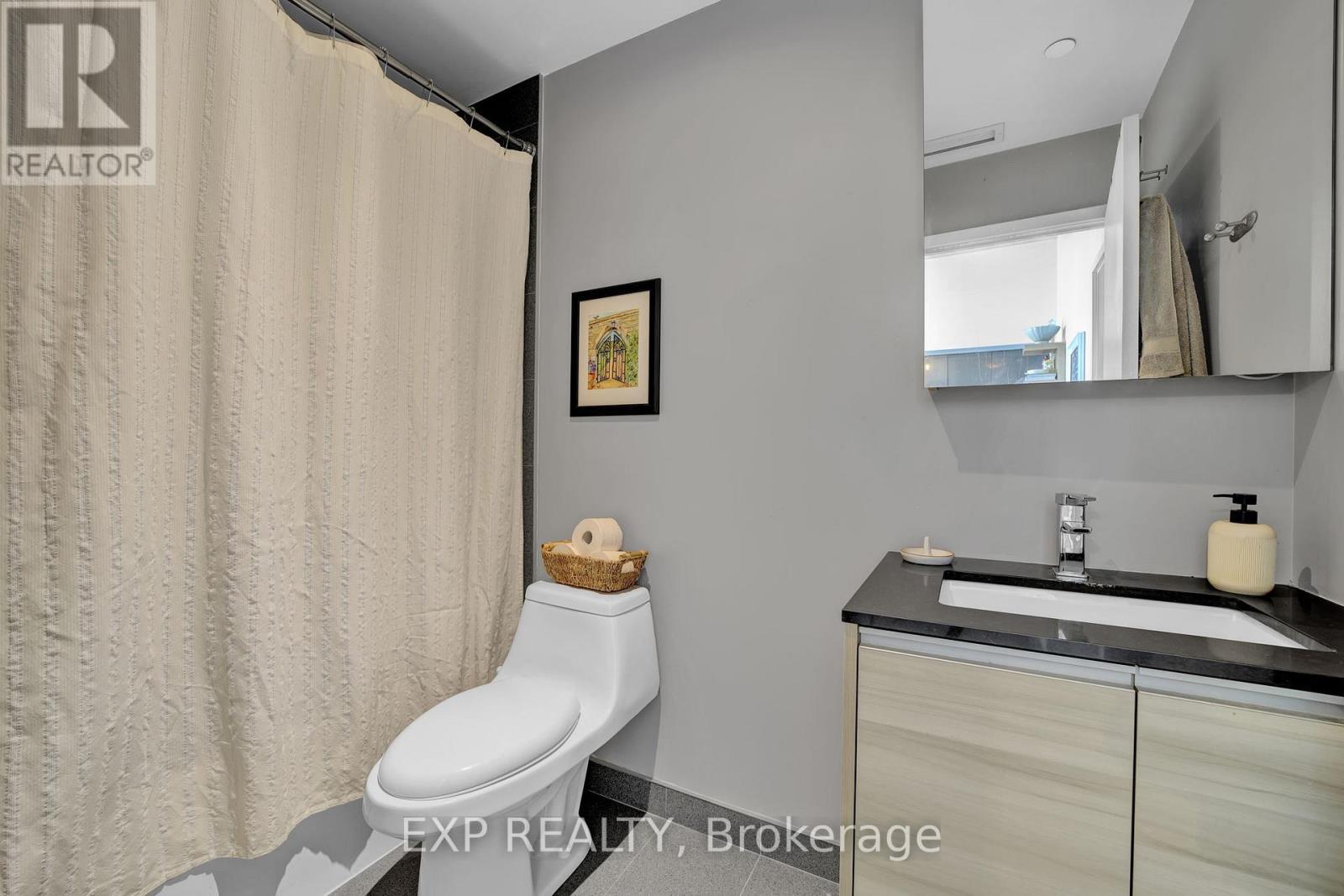 804 - 1238 Dundas St Street E, Toronto (South Riverdale), ON - Indoor Photo Showing Bathroom
