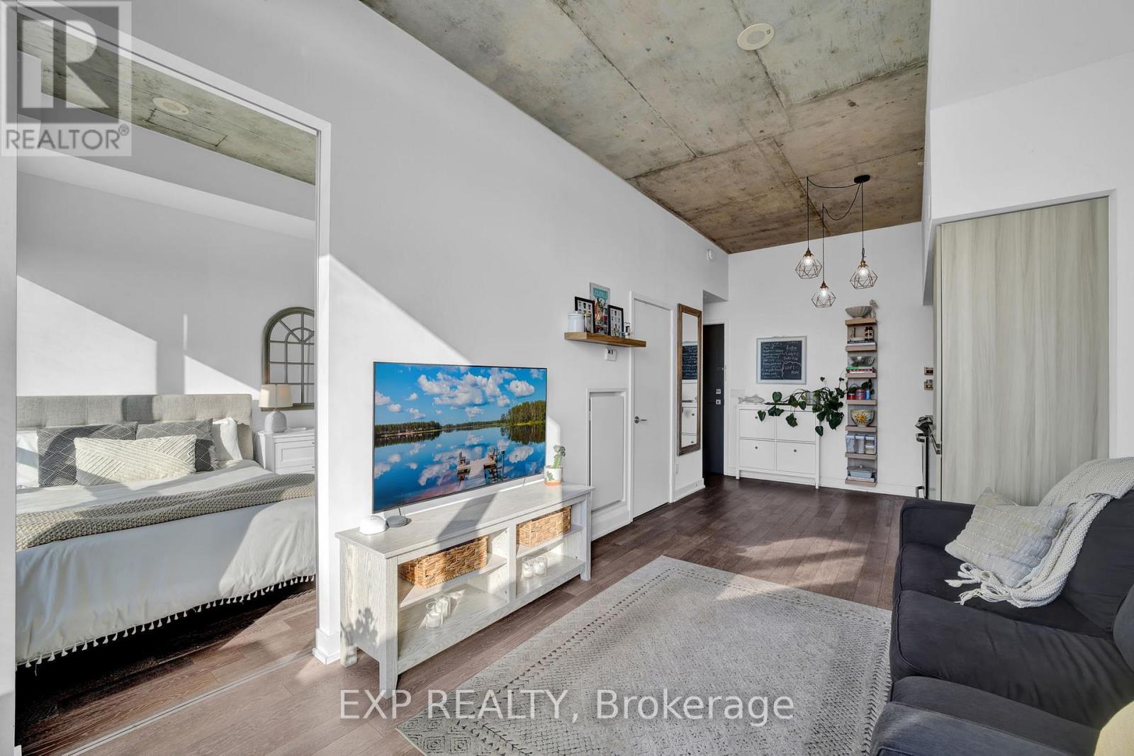 804 - 1238 Dundas St Street E, Toronto (South Riverdale), ON - Indoor Photo Showing Other Room