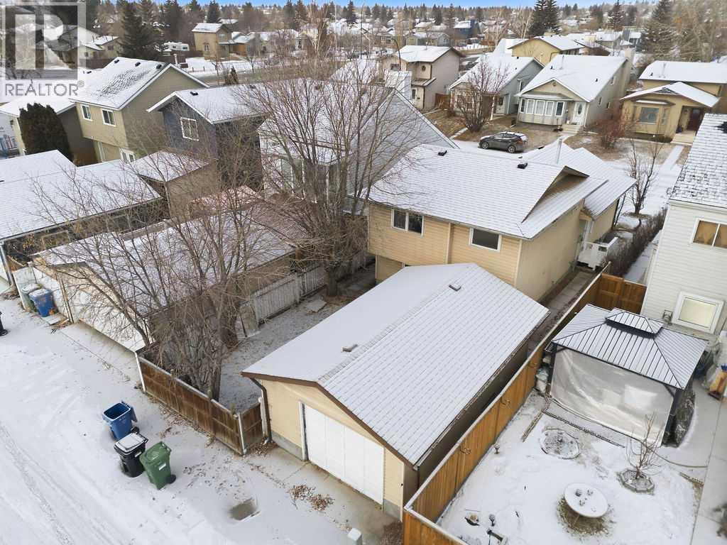 132 Riverglen Crescent Se, Calgary, AB - Outdoor