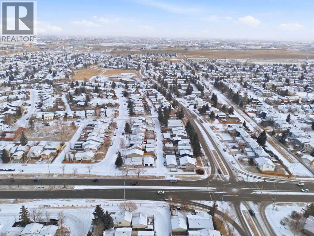 132 Riverglen Crescent Se, Calgary, AB - Outdoor With View