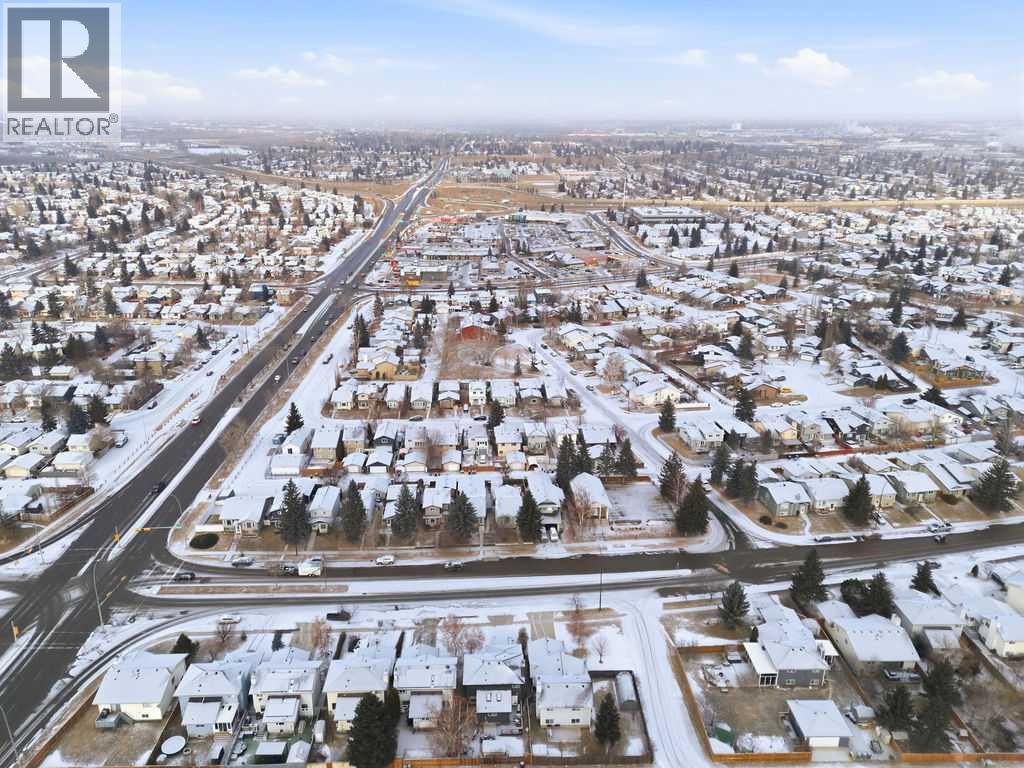 132 Riverglen Crescent Se, Calgary, AB - Outdoor With View