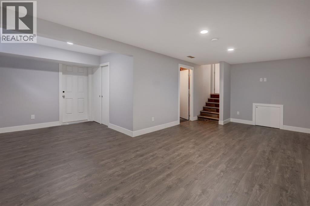 413 Albert Street Se, Airdrie, AB - Indoor Photo Showing Other Room