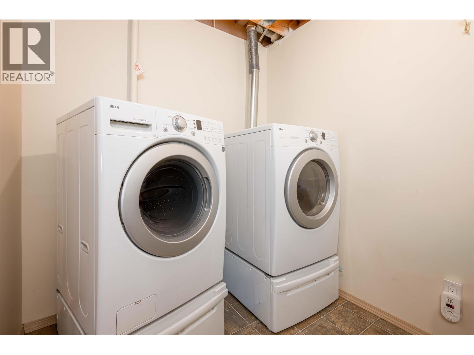 3053 Vista Ridge Drive, Prince George, BC - Indoor Photo Showing Laundry Room