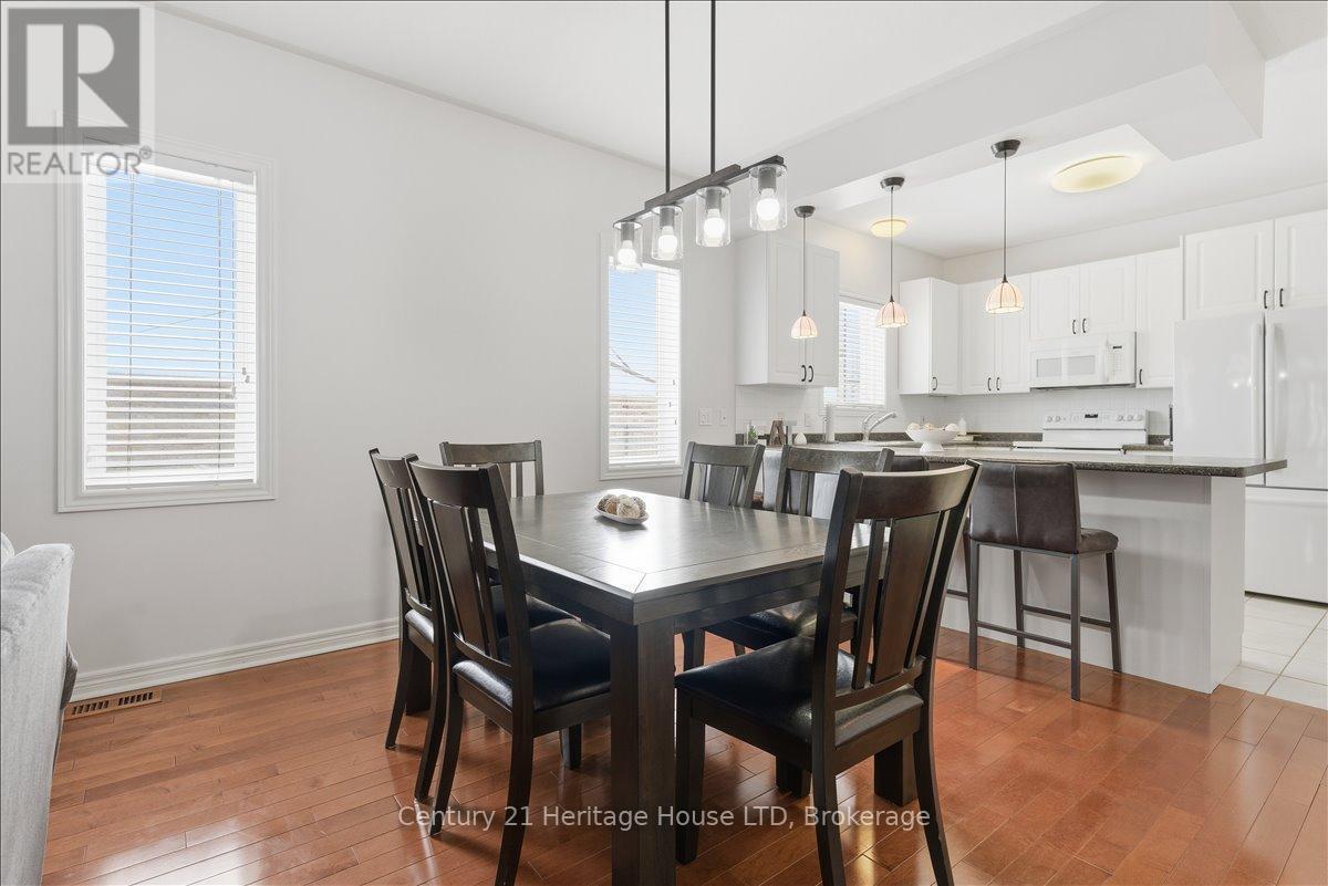 159 Willowlanding Court, Welland (N. Welland), ON - Indoor Photo Showing Dining Room