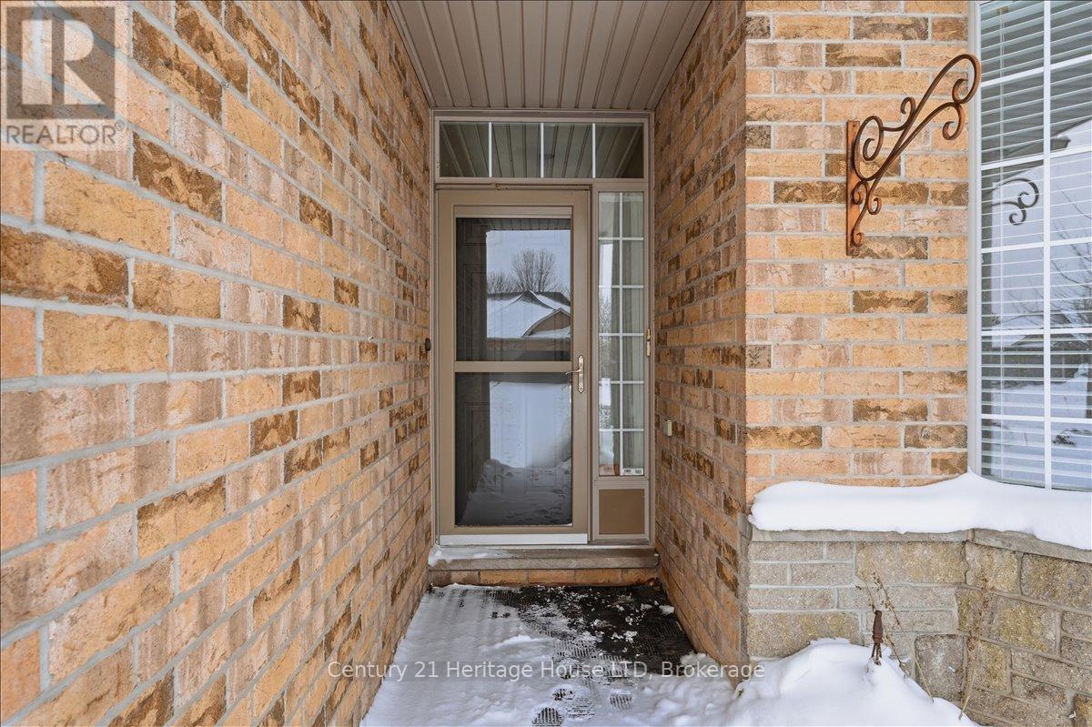 159 Willowlanding Court, Welland (N. Welland), ON - With Exterior