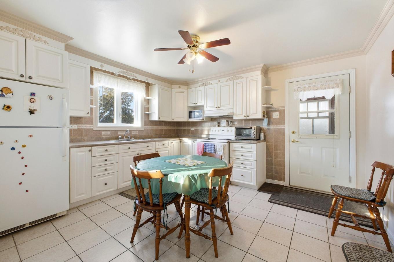 Kitchen - 6 Rue Yvon-Chénier, Gatineau (Gatineau), QC - Indoor