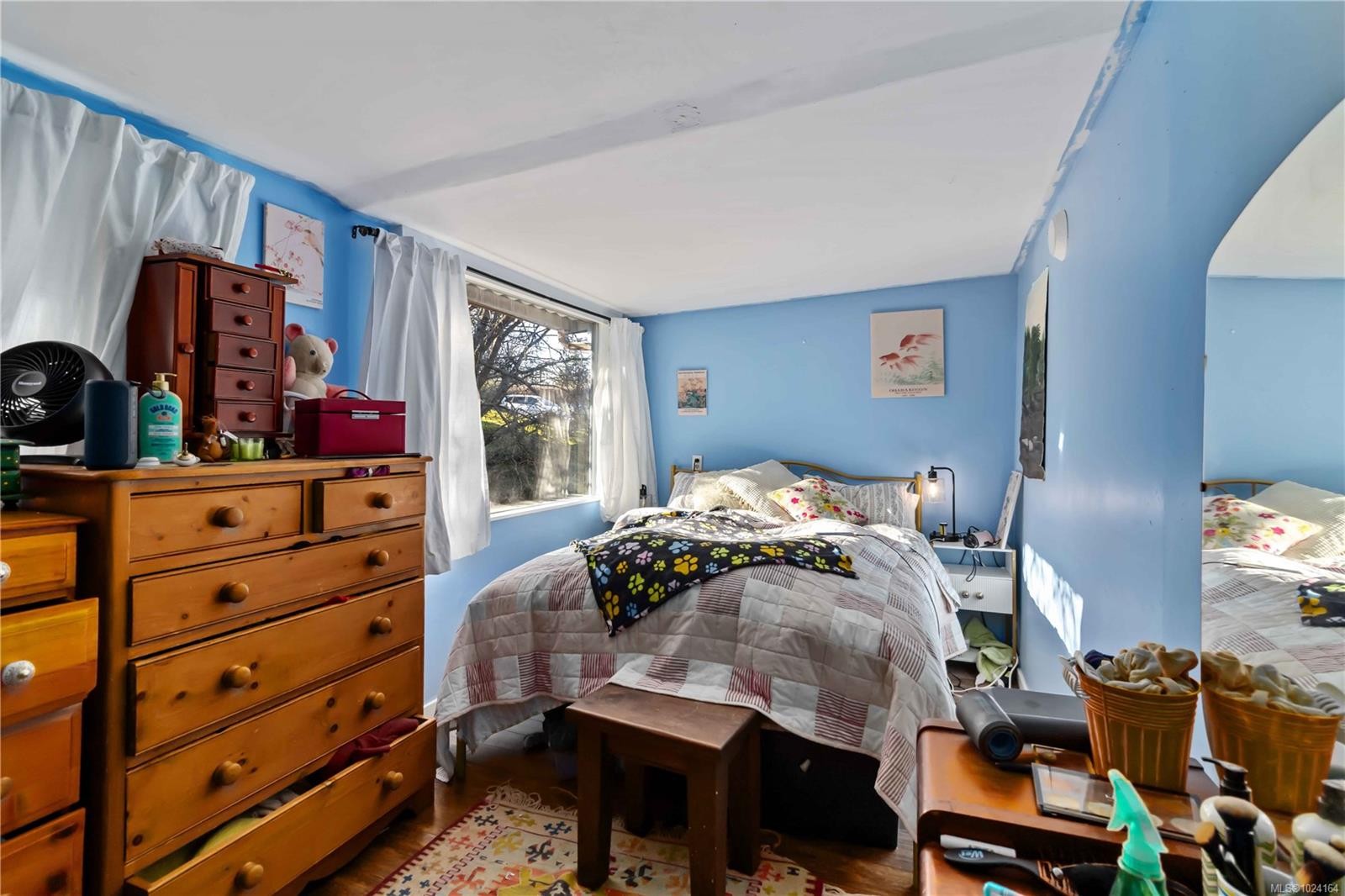 1957 Granite St, Victoria, BC