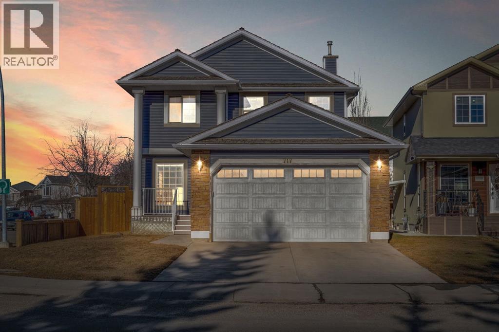 717 Coral Springs Boulevard Ne, Calgary, AB - Outdoor With Facade