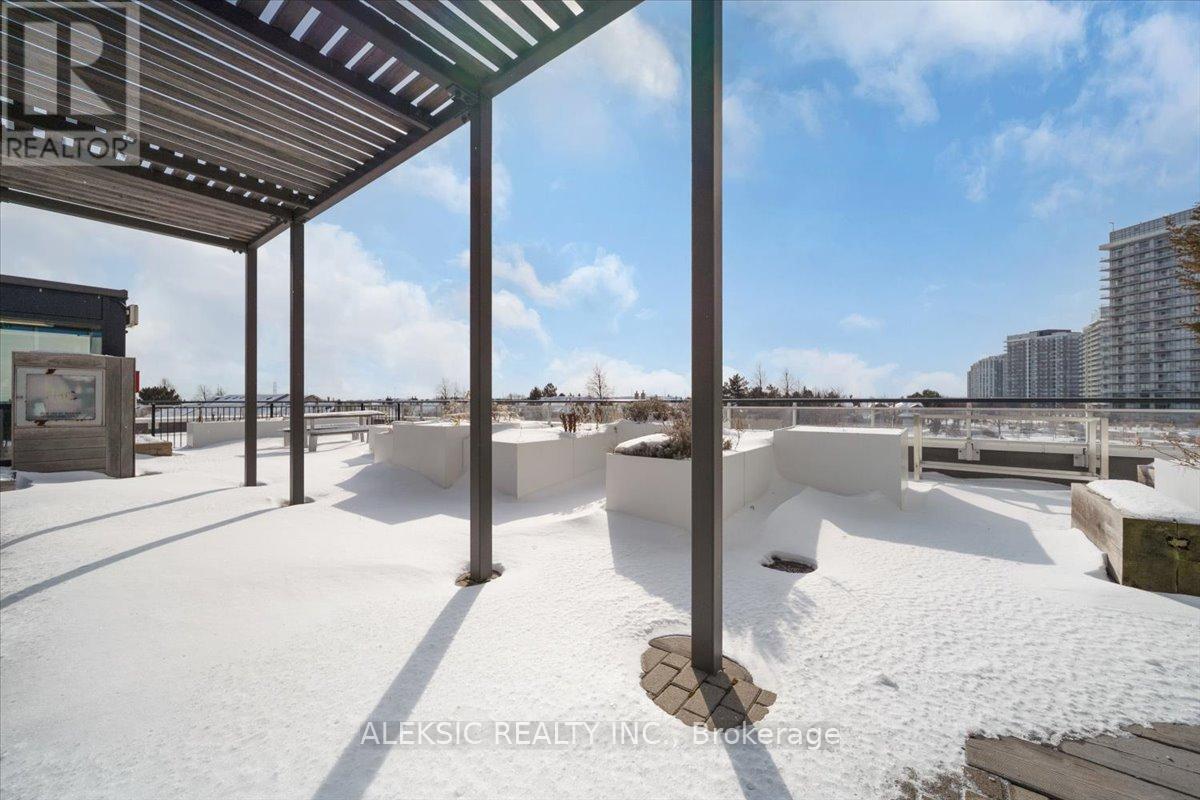 2203 - 2560 Eglinton Avenue, Mississauga, ON - Outdoor