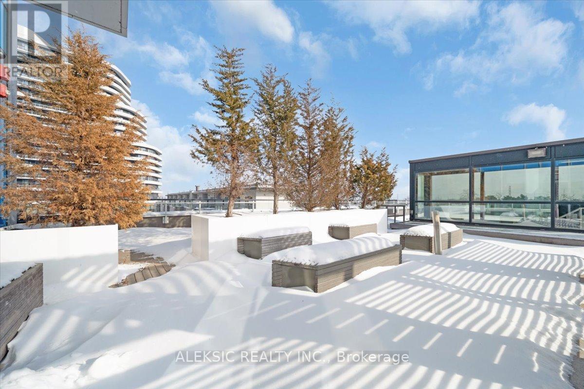 2203 - 2560 Eglinton Avenue, Mississauga, ON - Outdoor