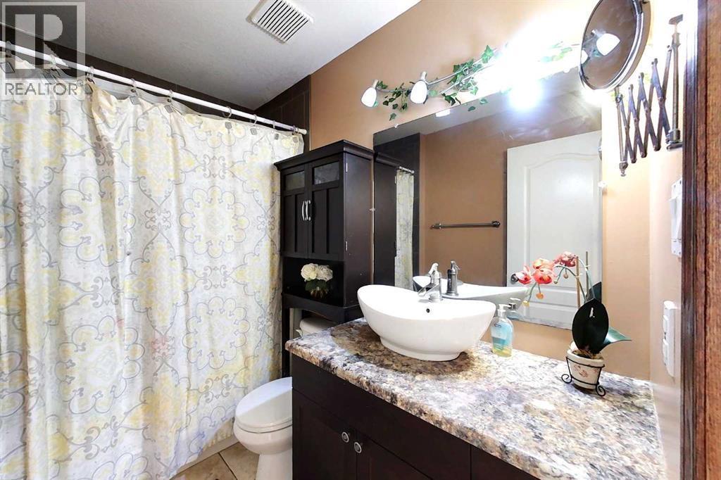 23 Springwood Drive Ne, Slave Lake, AB - Indoor Photo Showing Bathroom
