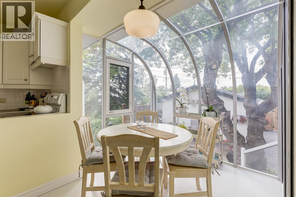 817 17 Avenue Se, Calgary, AB - Indoor Photo Showing Dining Room