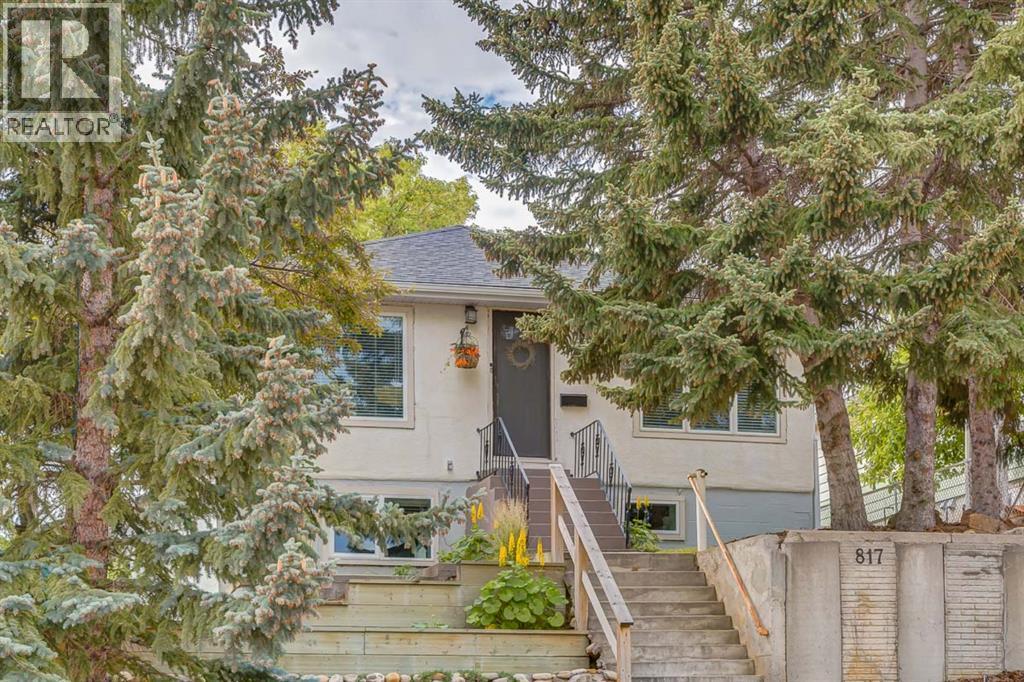 817 17 Avenue Se, Calgary, AB - Outdoor