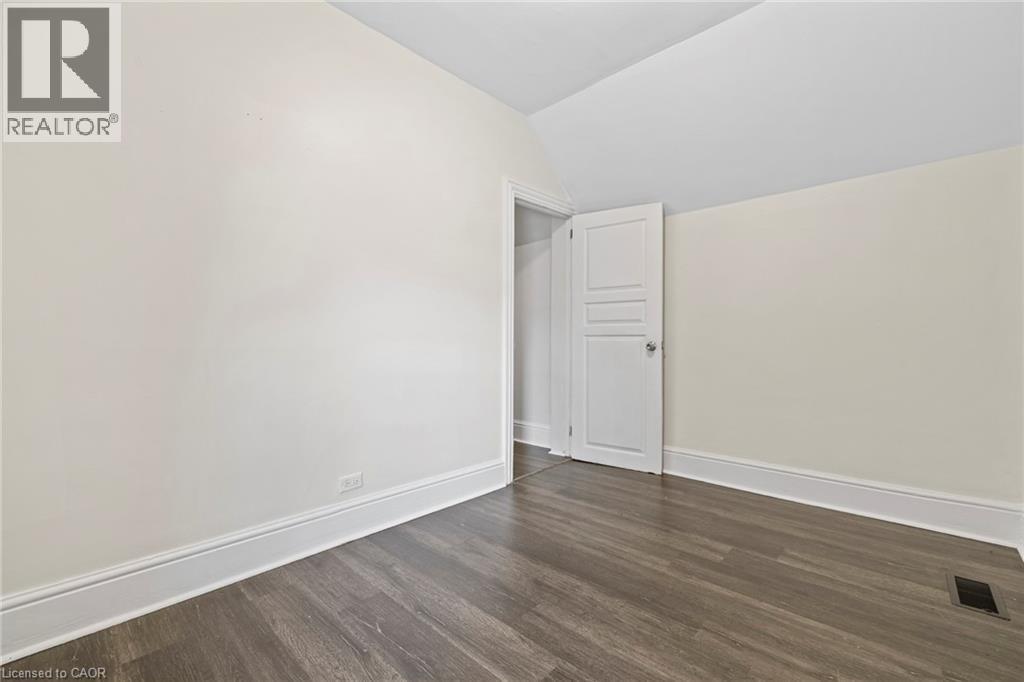 bedroom 3 - 244 N Wellington Street N, Hamilton, ON - Indoor Photo Showing Other Room