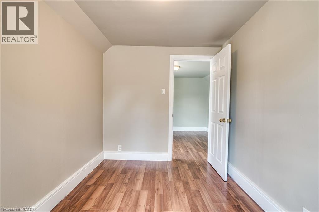 244 N Wellington Street N, Hamilton, ON - Indoor Photo Showing Other Room