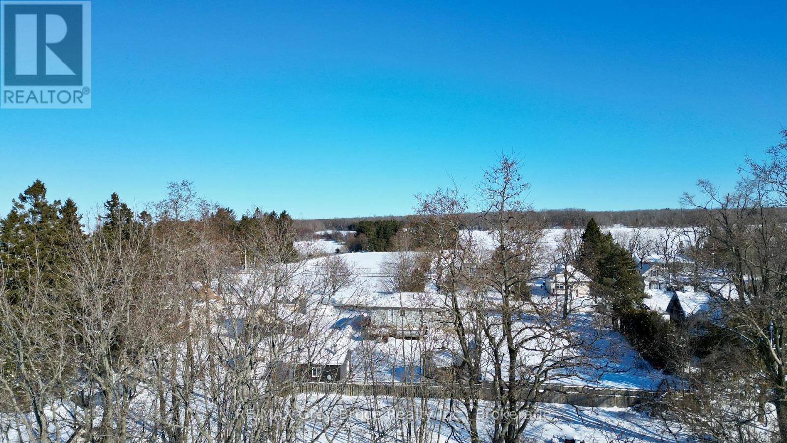 15 Tackabury Street, Northern Bruce Peninsula, ON