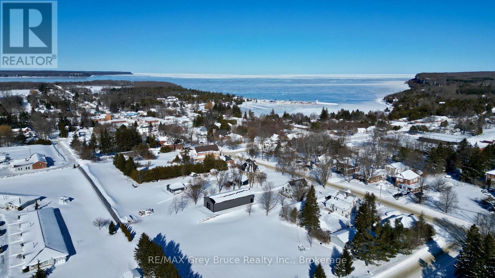 15 Tackabury Street, Northern Bruce Peninsula, ON