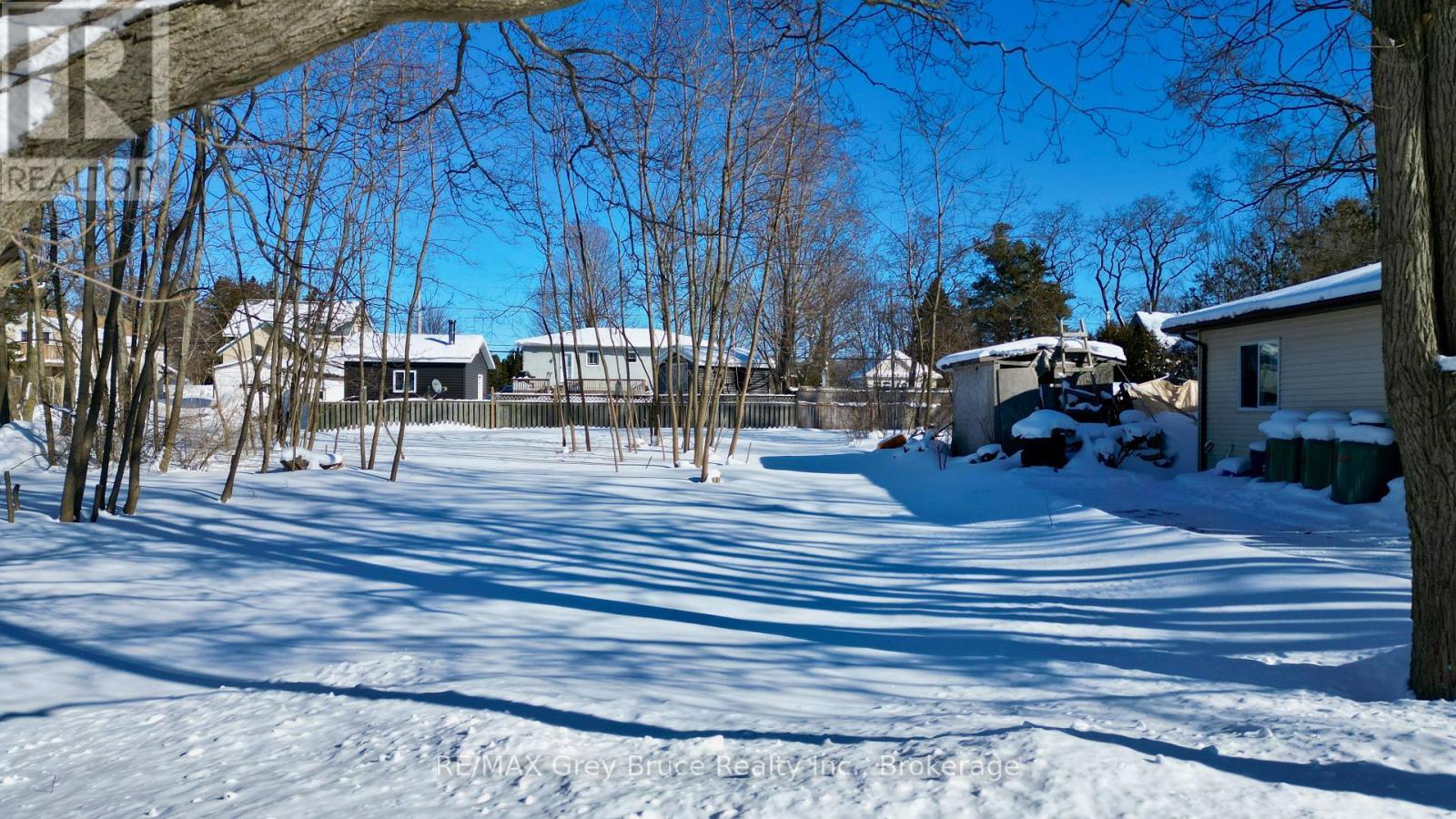 15 Tackabury Street, Northern Bruce Peninsula, ON