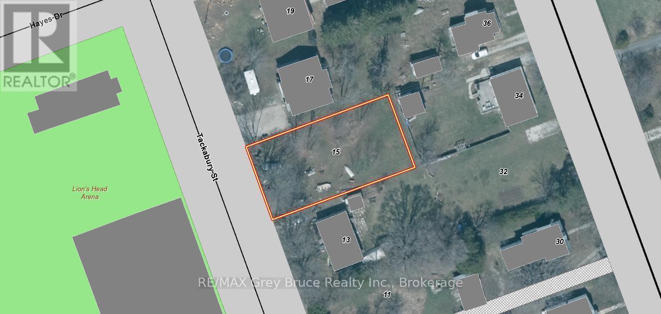 15 Tackabury Street, Northern Bruce Peninsula, ON