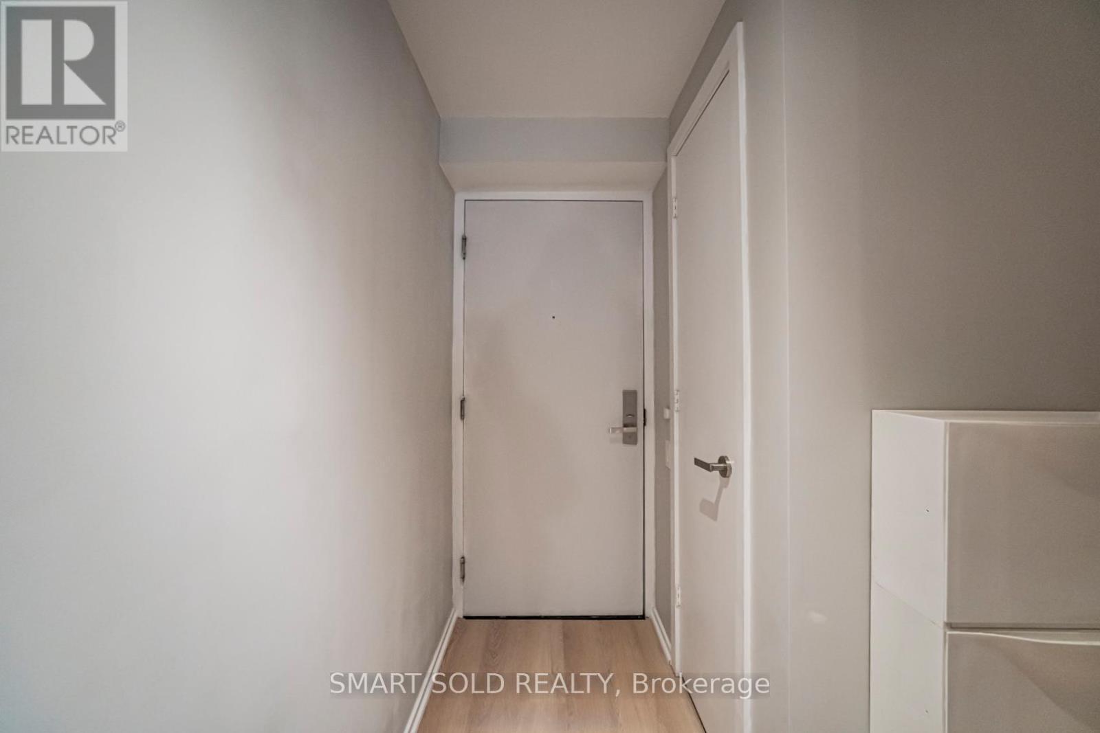 3203 - 5 St Joseph Street, Toronto, ON - Indoor Photo Showing Other Room