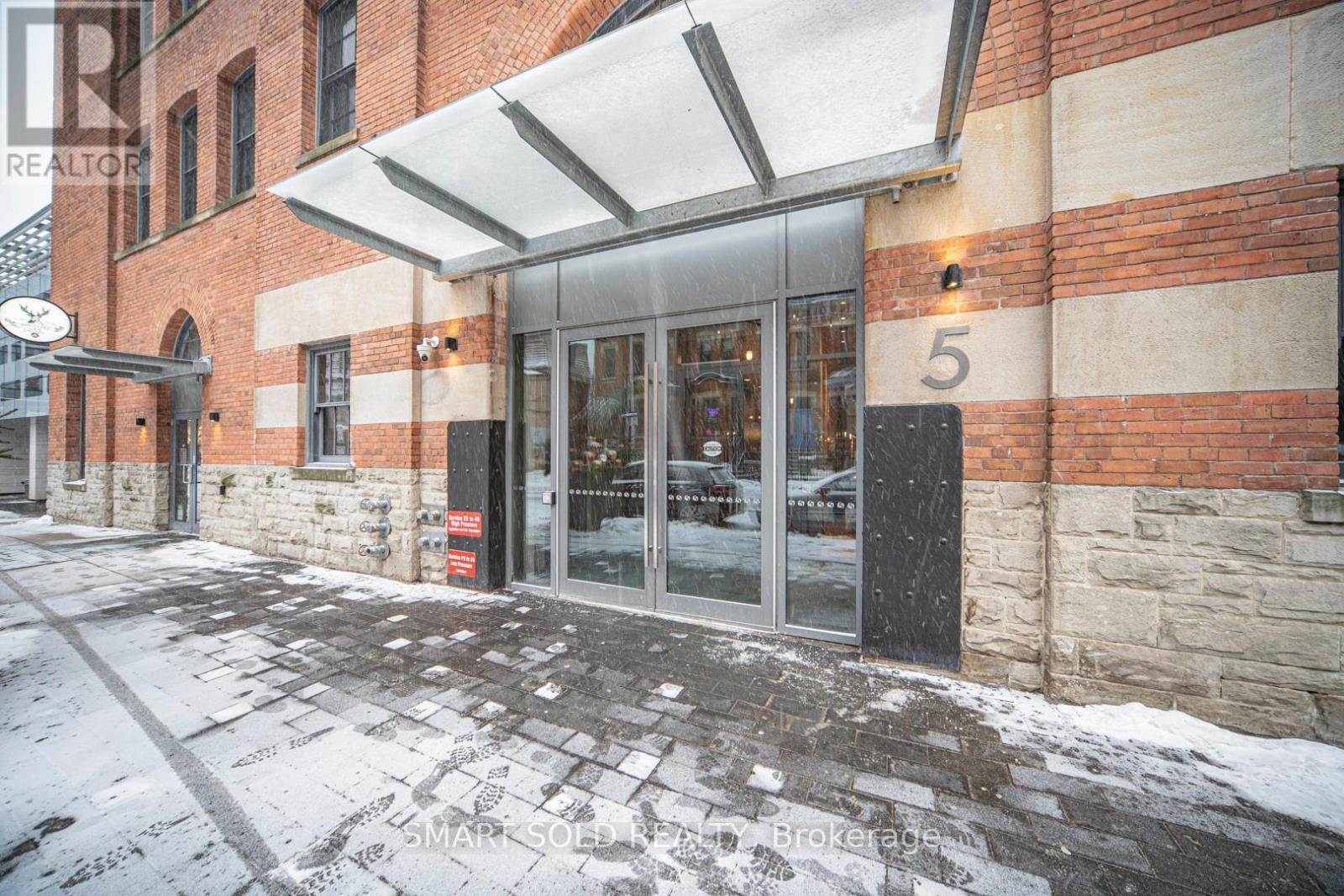 3203 - 5 St Joseph Street, Toronto, ON - Outdoor