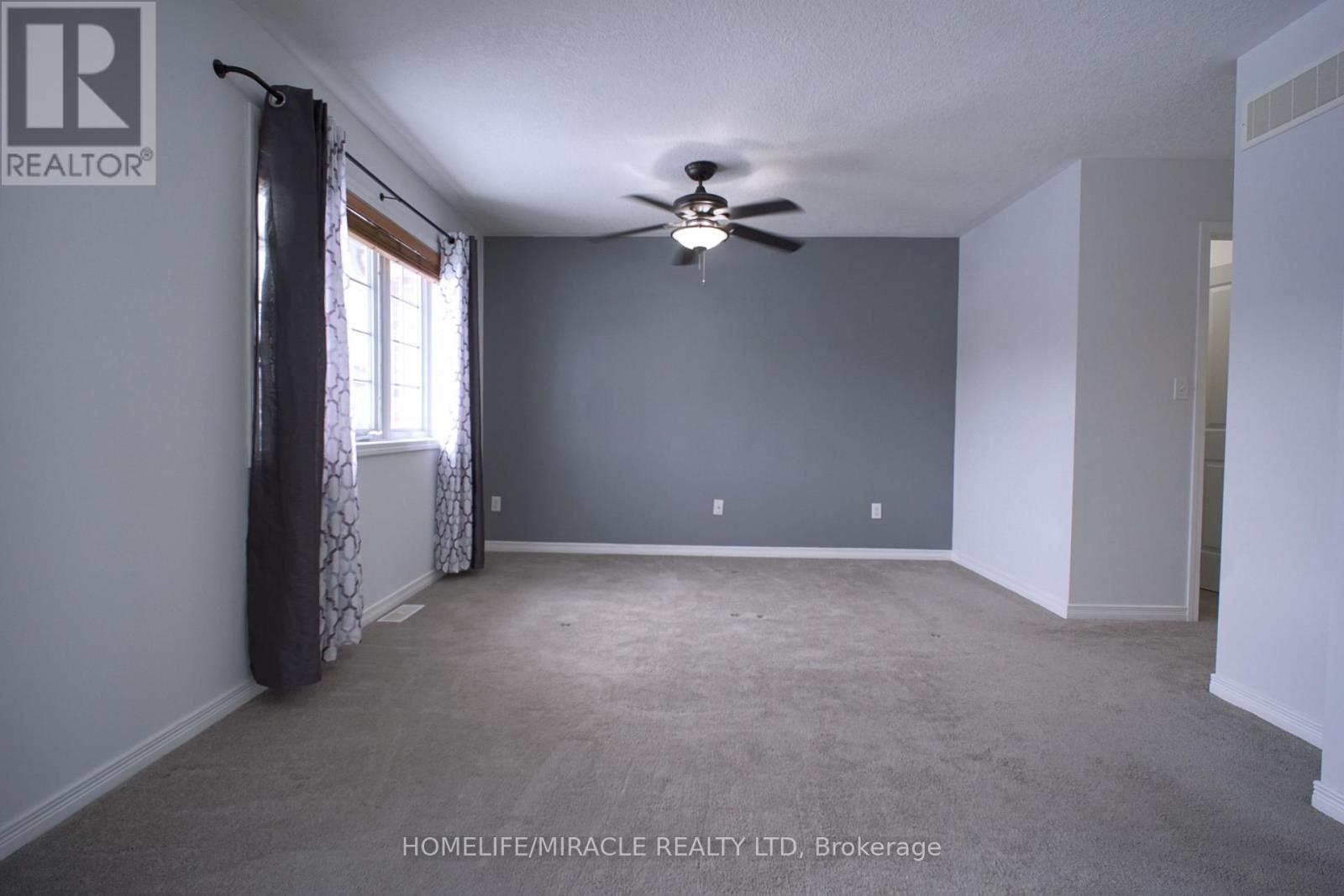 919 Zeller Crescent, Kitchener, ON - Indoor Photo Showing Other Room