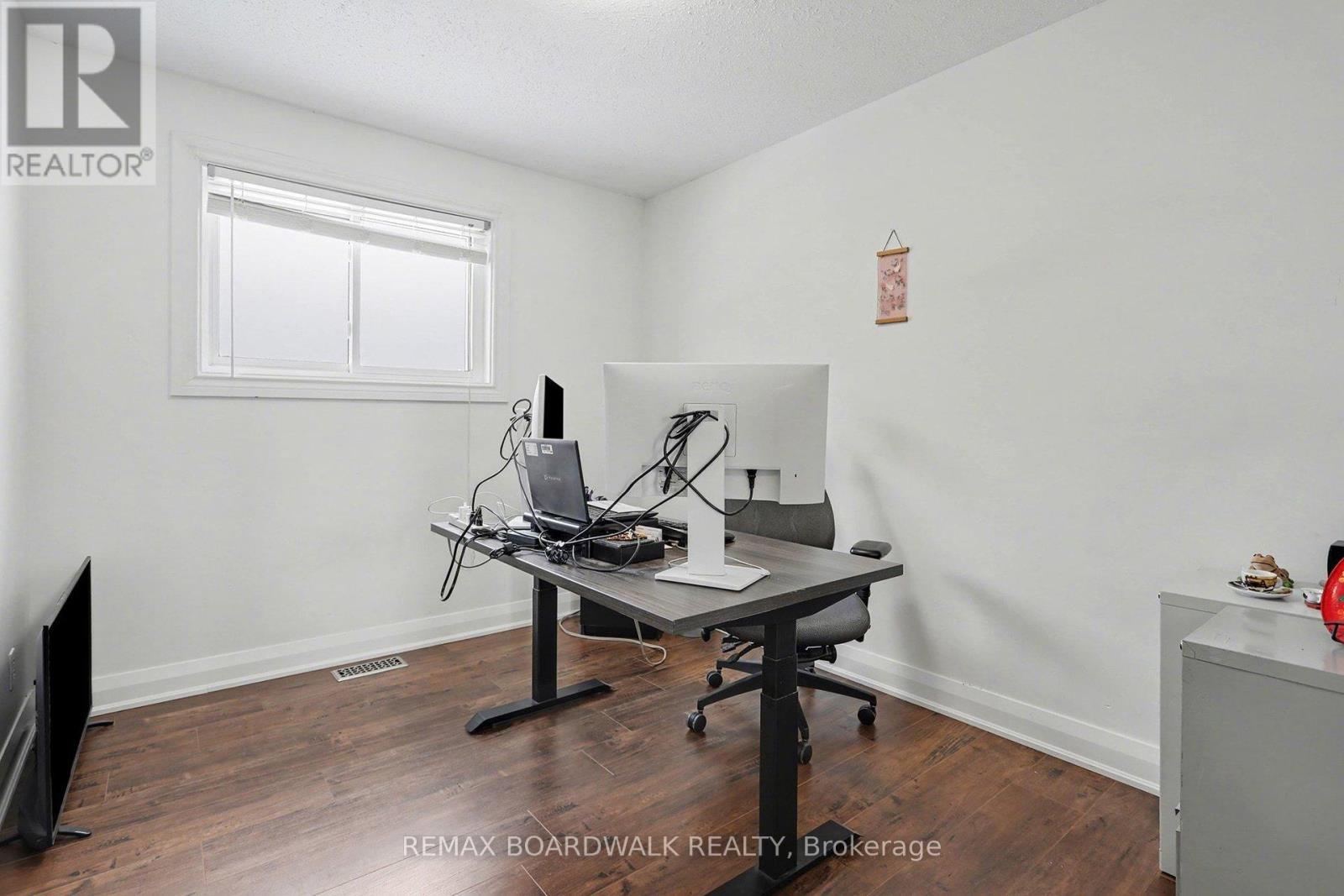 1827 Hialeah Drive, Ottawa, ON - Indoor Photo Showing Office