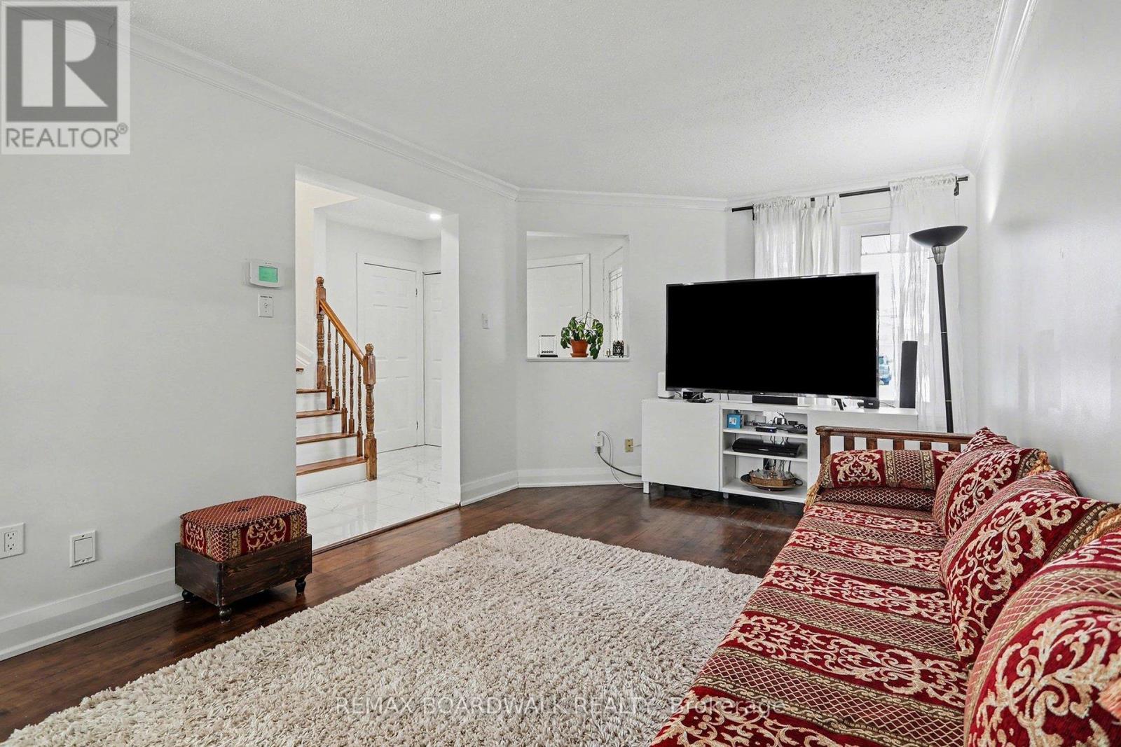 1827 Hialeah Drive, Ottawa, ON - Indoor