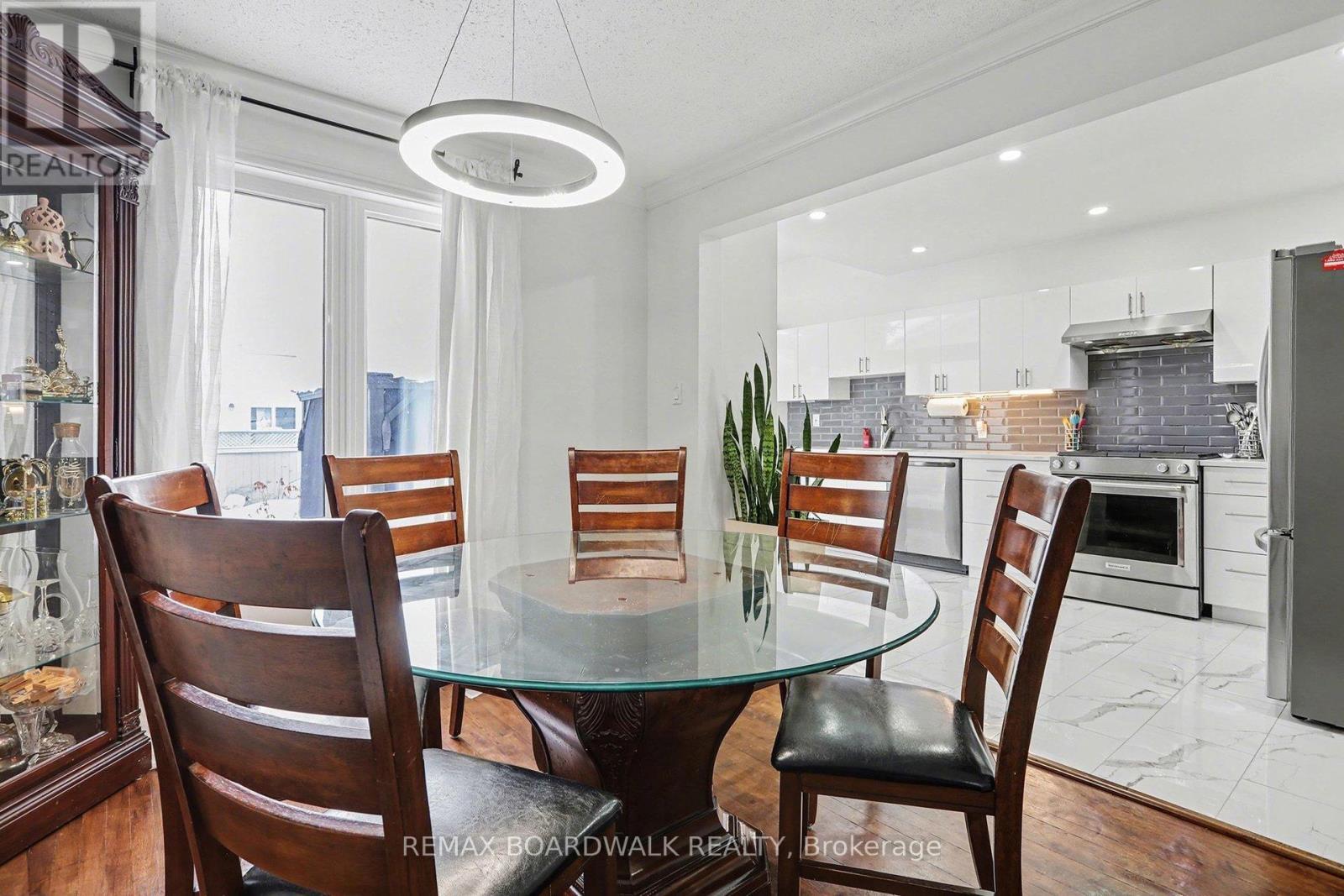 1827 Hialeah Drive, Ottawa, ON - Indoor Photo Showing Other Room